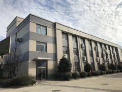 港閘區廠房出租，靠近南通理工學院，一棟3層，有電梯