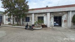 通州區(qū)十總鎮(zhèn)志新村，1000平獨門獨院，大車可進(jìn)，有門衛(wèi)