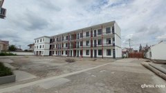 通州十總志新村村委對面，適合養(yǎng)老院，培訓(xùn)學(xué)校等，有食堂